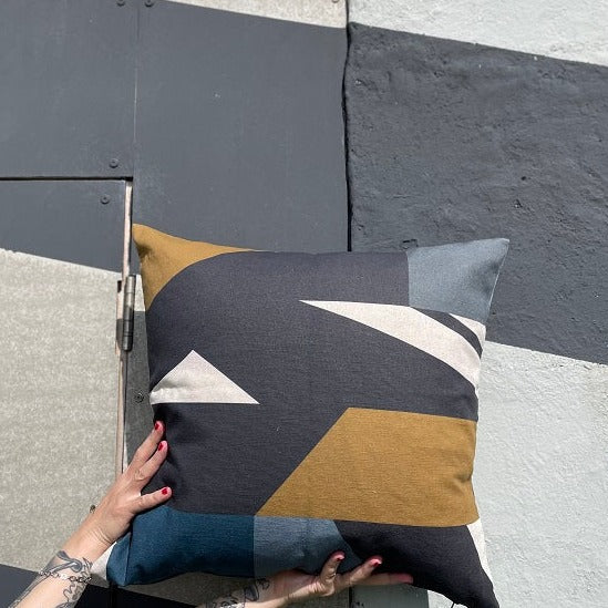 Forth Cushion