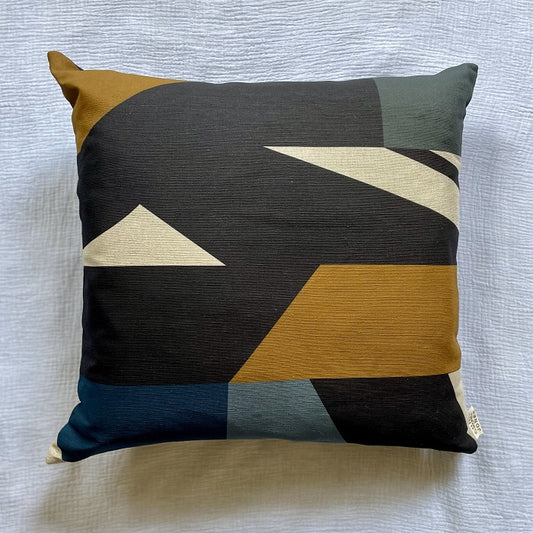Forth Cushion
