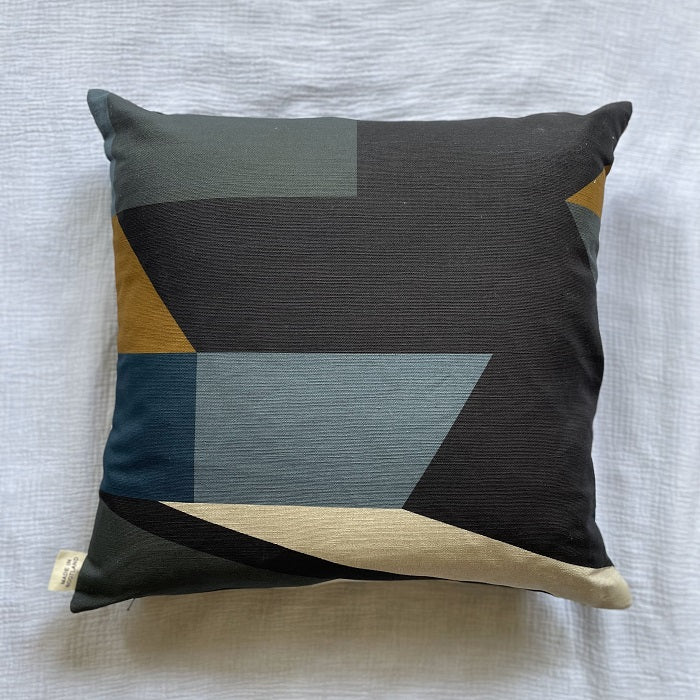 Forth Cushion