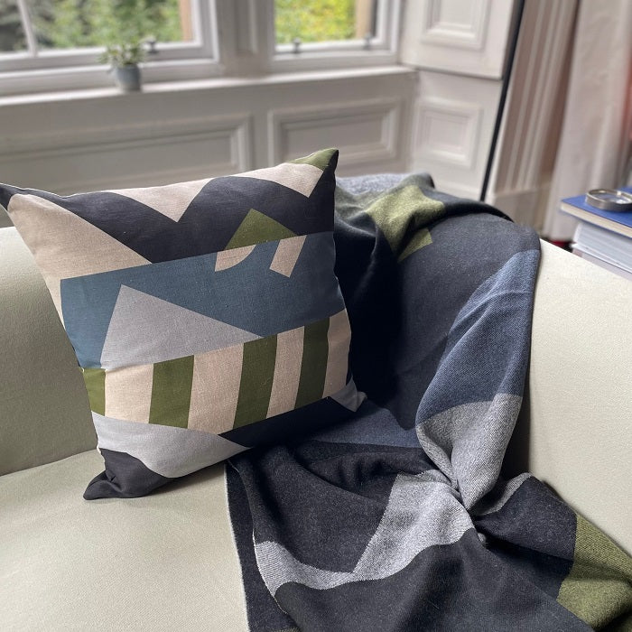 Malin Lambswool Throw/Scarf